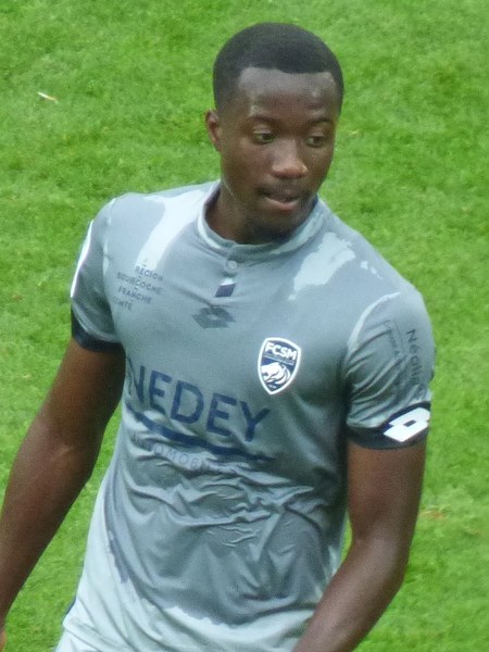 Elisha Owusu #32