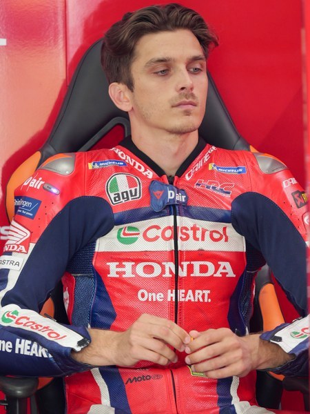 Luca Marini #21